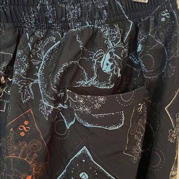 YoungLA | 217 Ugly A** Skull Pants SZ XL Streetwear Athleisure Lounge Spooky - Picture 6 of 9